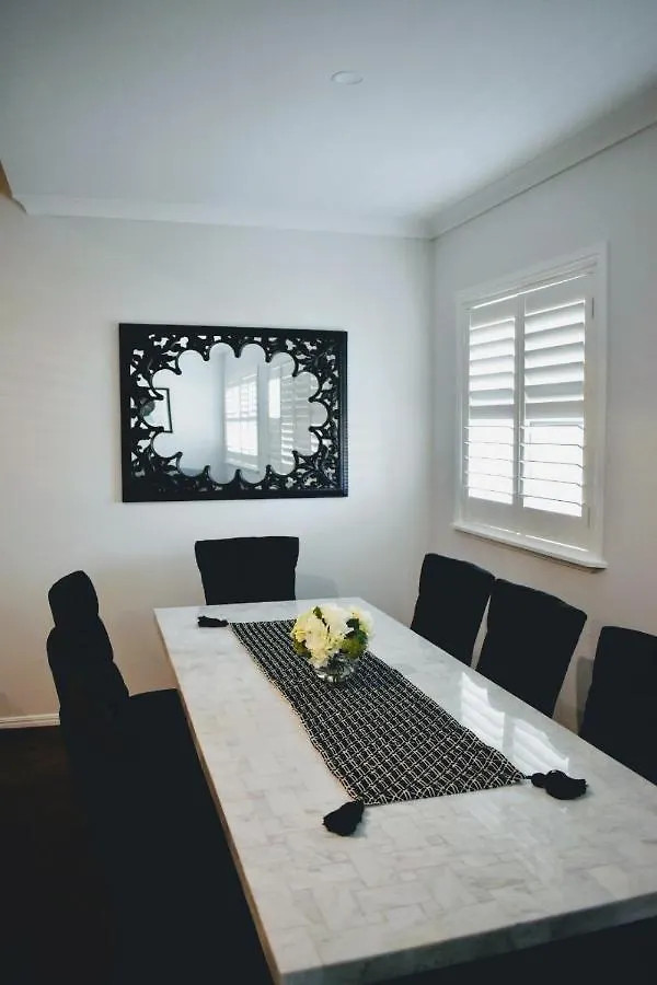 Cocobrew Boutique Apartments Rockhampton